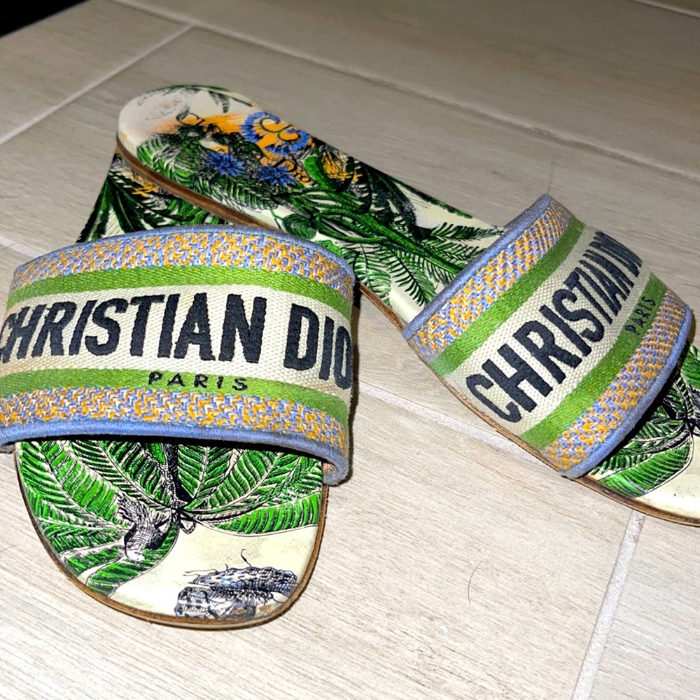 Christian Dior flat sandals